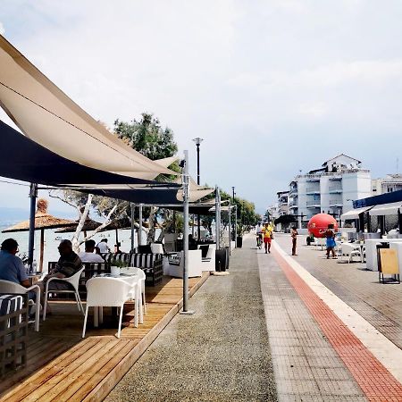 3 Room Apartment By The Beach - Free Parking Peraia  ภายนอก รูปภาพ